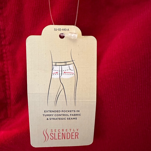 Red St. John’s Bay corduroy pants - Picture 3 of 7